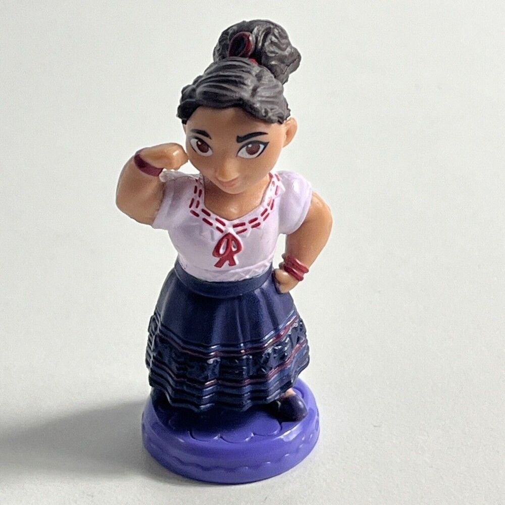 Jakks Pacific Disney Encanto Luisa 2-Inch Minifigure